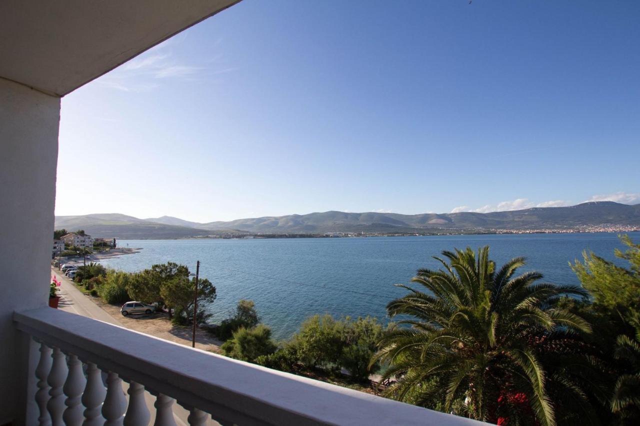 Apartments David - 20M From The Beach With Parking Trogir Kültér fotó