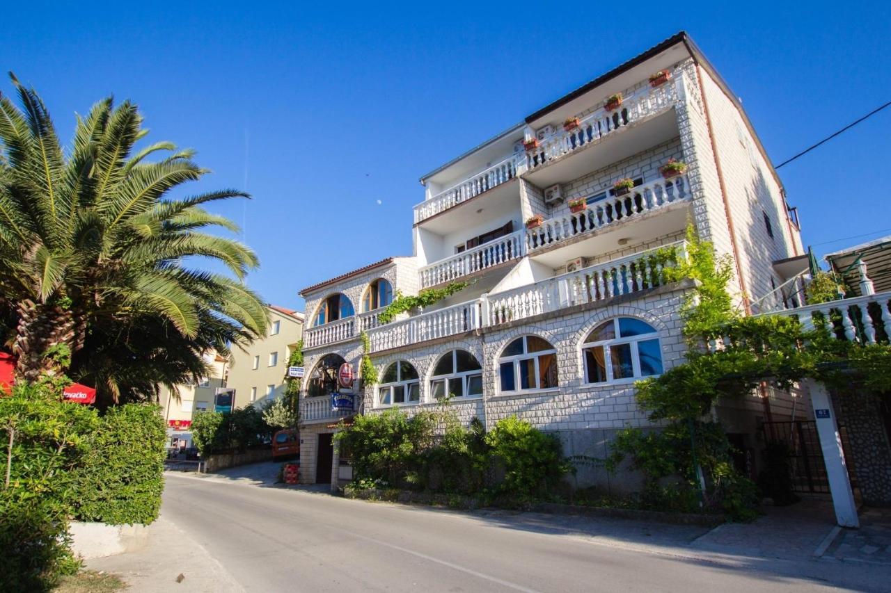 Apartments David - 20M From The Beach With Parking Trogir Kültér fotó